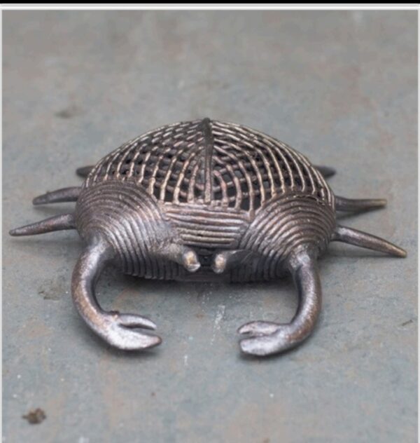 Mesh crab